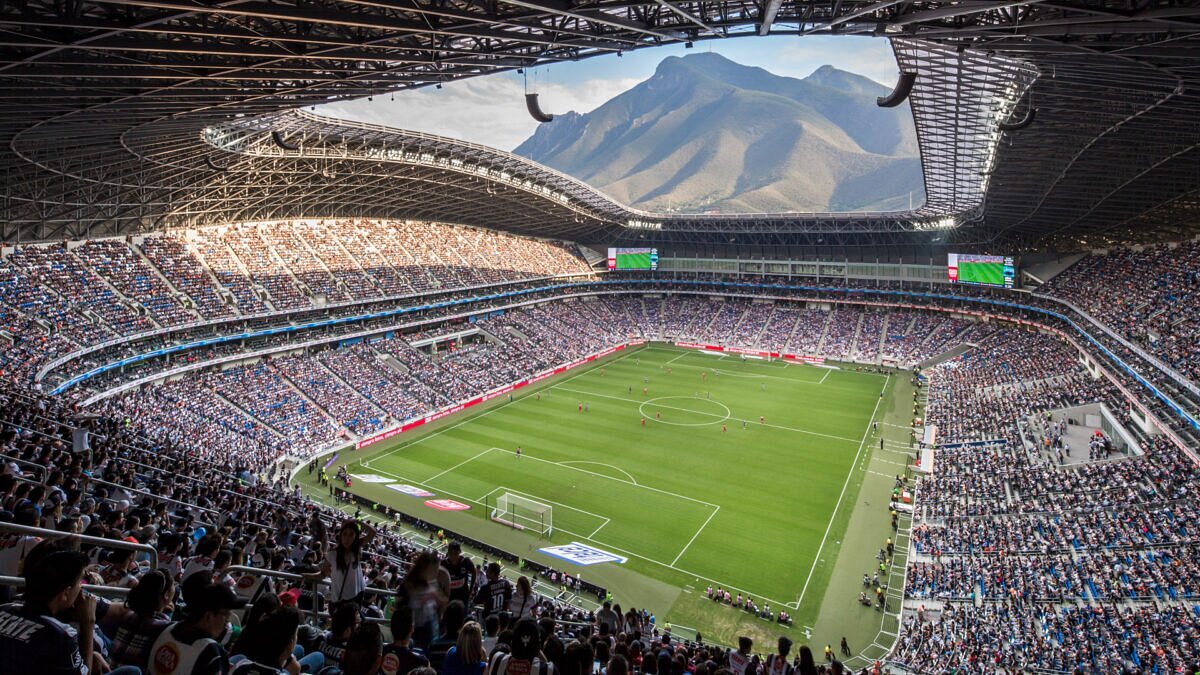 Estadio Akron